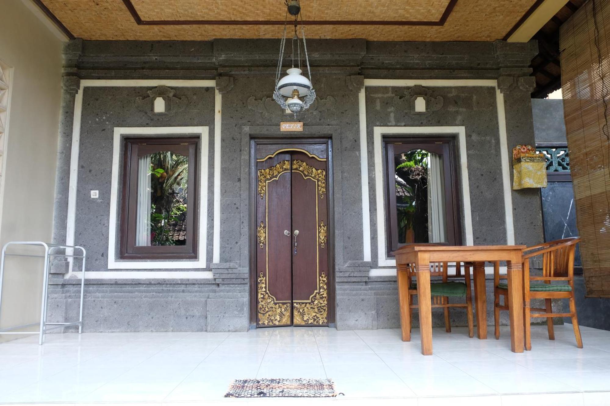 Suastika Guest House Ubud Экстерьер фото