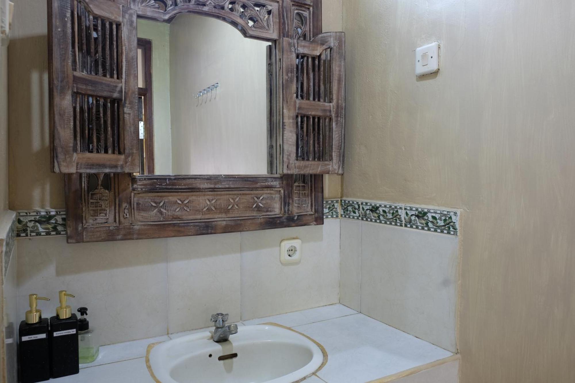 Suastika Guest House Ubud Экстерьер фото