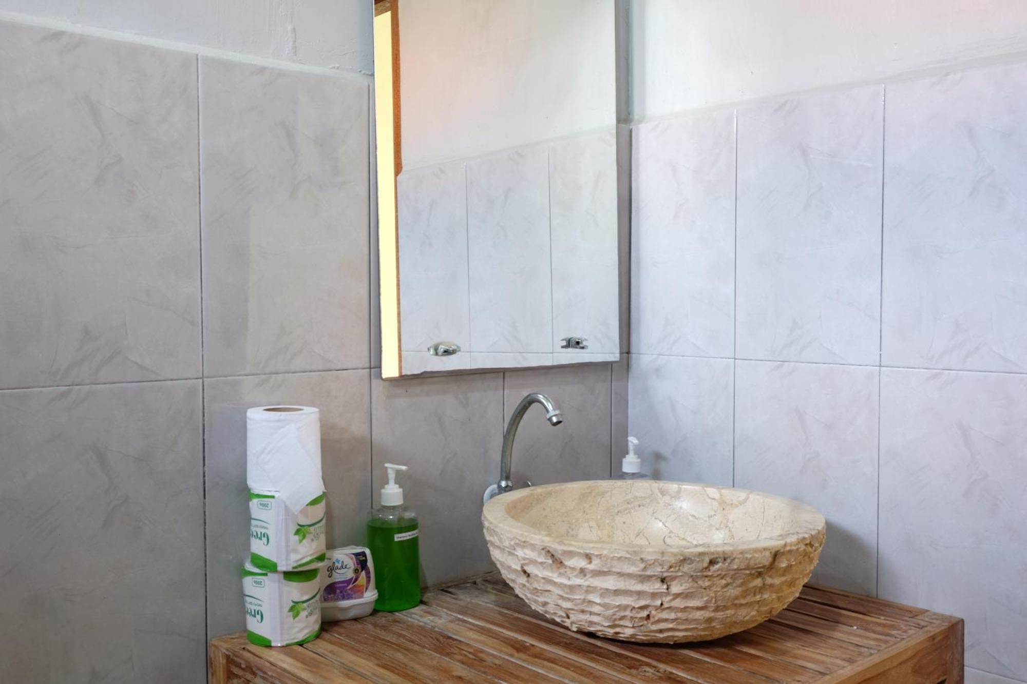 Suastika Guest House Ubud Экстерьер фото